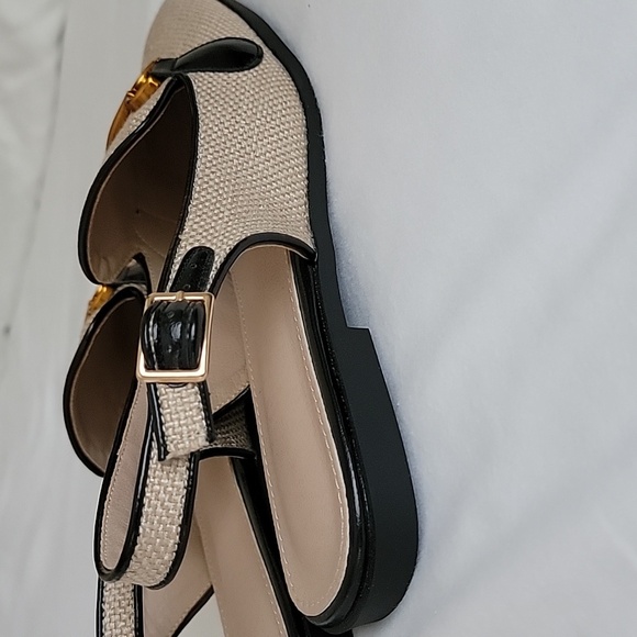 Slingback flat sandals, never worn. - Picture 4 of 6
